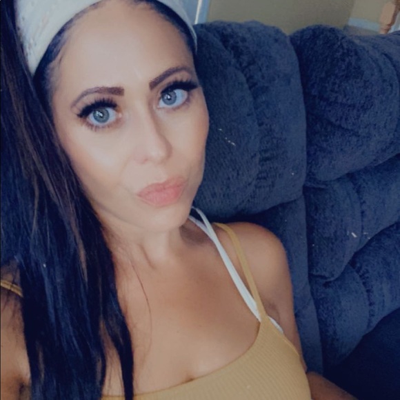 Meet your Posher, Tanya - Picture 2 of 3